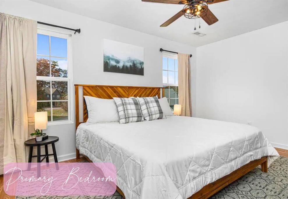 Willow Trace: Family Retreat, Hot Tub, Gaming! Pigeon Forge Luaran gambar