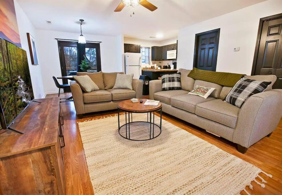 Willow Trace: Family Retreat, Hot Tub, Gaming! Pigeon Forge Luaran gambar
