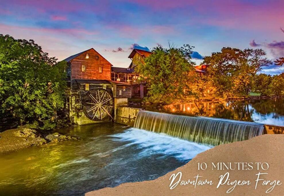 Willow Trace: Family Retreat, Hot Tub, Gaming! Pigeon Forge Luaran gambar