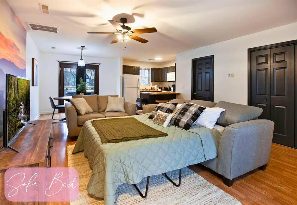 Willow Trace: Family Retreat, Hot Tub, Gaming! Pigeon Forge Luaran gambar